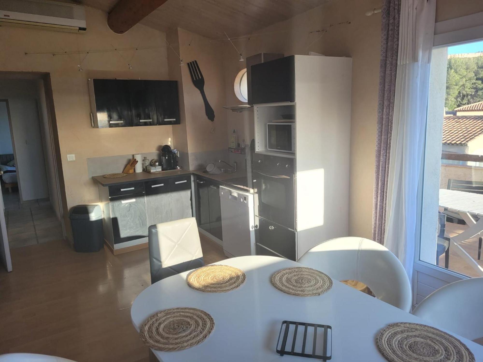 Appartement Proche Aeroport Marseille Marignane - Studio Confortable - Logement Ideal - Hebergement Tout Equipe Rognac Exterior foto
